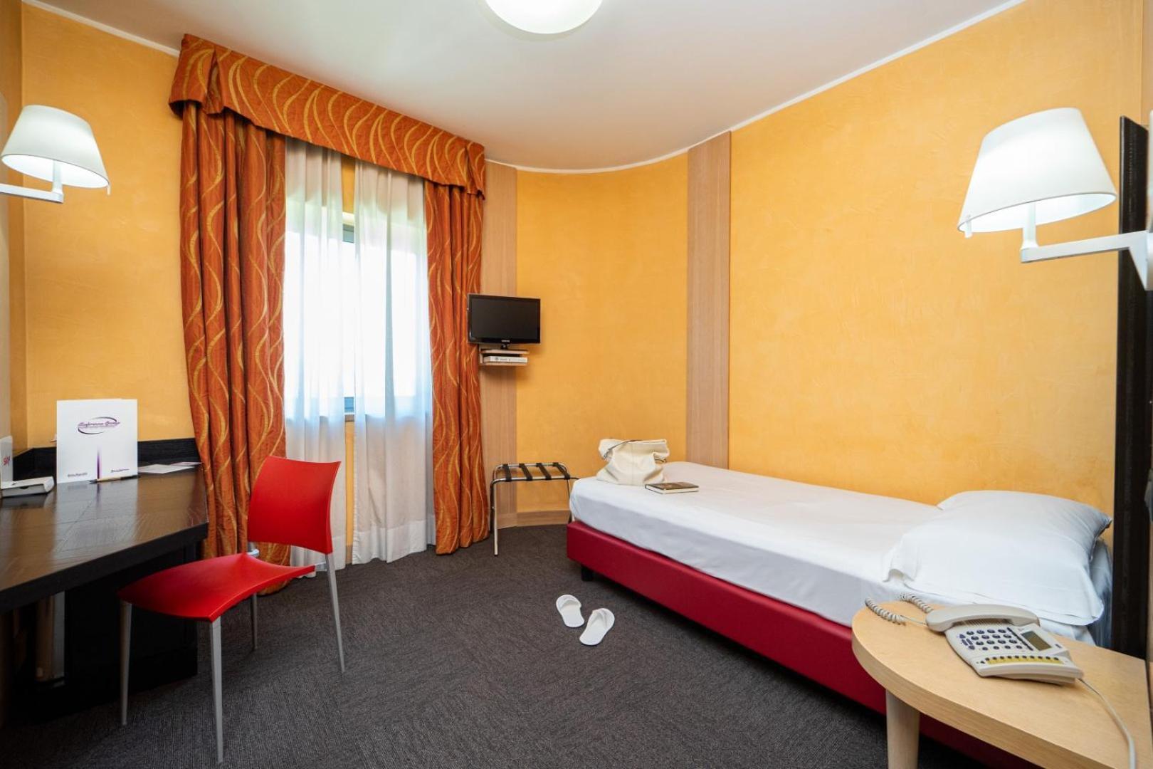 Hotel Majorana Rende Bagian luar foto