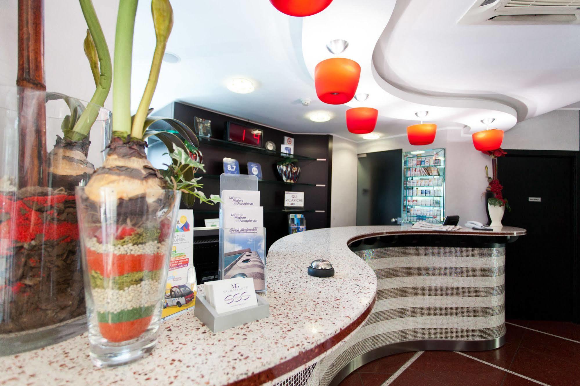 Hotel Majorana Rende Bagian luar foto